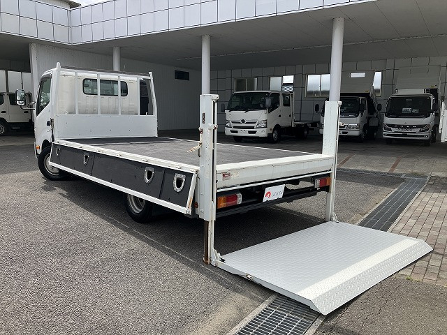 日野 デュトロ 小型 平ボディ SKG-XZU710M(113991) 13枚目