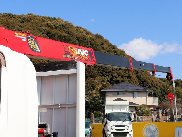 いすゞ フォワード 増トン 平ボディ（クレーン付） LPG-FTR90(83708) 19枚目