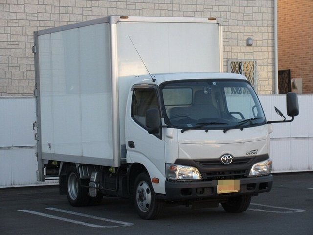 トヨタ ダイナ 小型 バン TKG-XZC675(8399) 1枚目