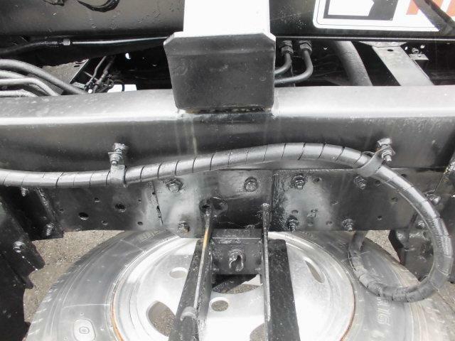 いすゞ エルフ 小型 コンテナ専用車 KC-NKR71EN(17845) 14枚目