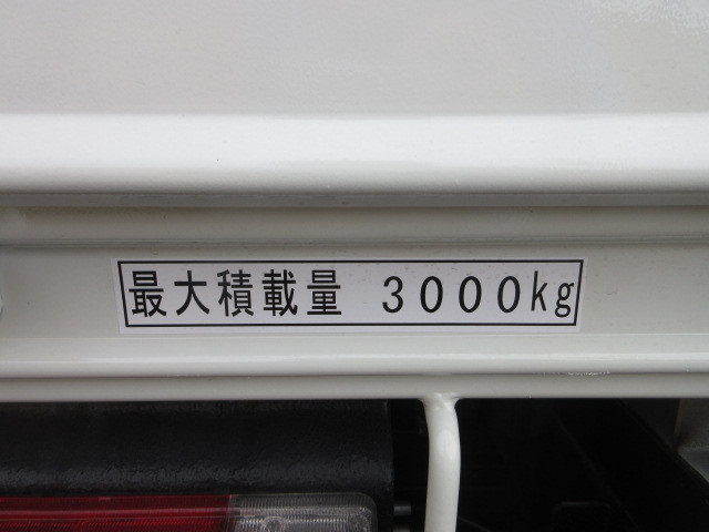 日野 デュトロ 小型 平ボディ（クレーン付） TKG-XZU685M(113269) 48枚目