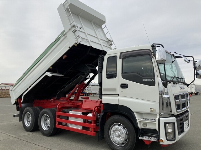 いすゞ ギガ 大型 土砂ダンプ QKG-CXZ77AT(25639) 2枚目