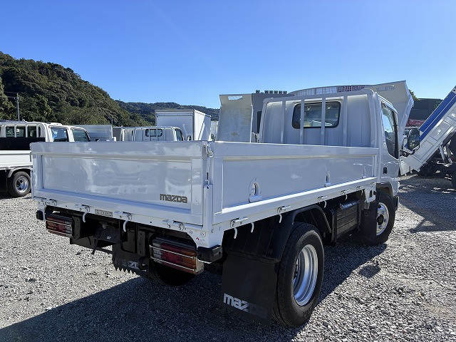 マツダ タイタン 小型 平ボディ KK-WH6HH(112627) 8枚目