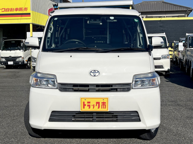 トヨタ タウンエース 小型 バン 5BF-S413M(97648) 2枚目