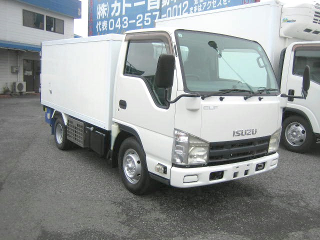 いすゞ エルフ 小型 冷蔵冷凍バン TKG-NHR85AN(106075) 2枚目