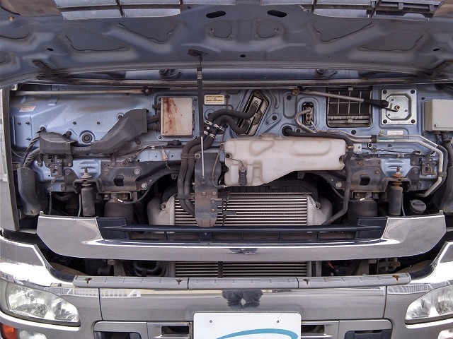 UDトラックス（日産） クオン 大型 ウィング QKG-CD5ZA(8952) 28枚目
