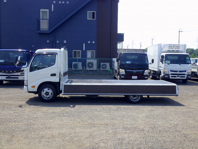 トヨタ ダイナ 小型 平ボディ 2RG-XZU655(110079) 8枚目