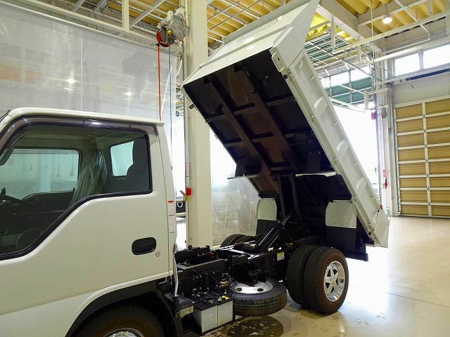 いすゞ エルフ 小型 土砂ダンプ 2RG-NKR88AD(109702) 31枚目