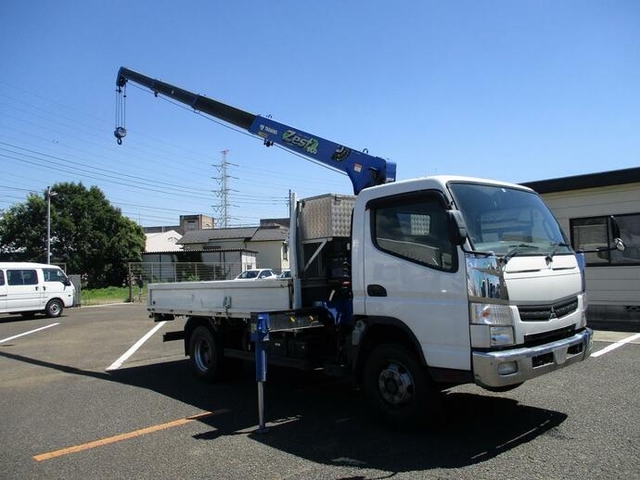 三菱ふそう キャンター 小型 平ボディ（クレーン付） TKG-FEB80(12498) 2枚目