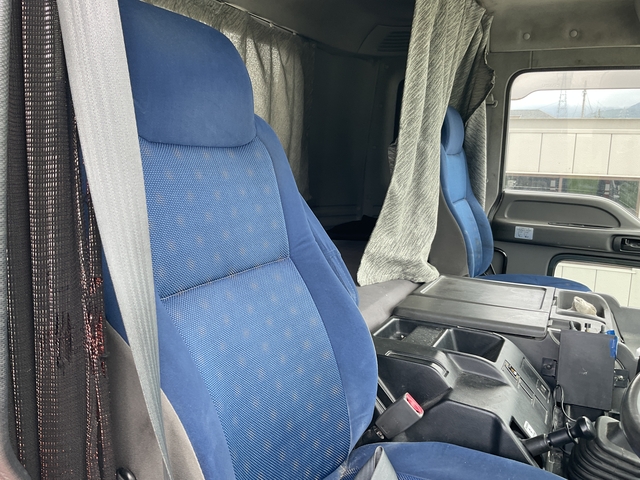 いすゞ ギガ 大型 深ダンプ（土砂禁） PDG-CYM77V8(72286) 24枚目