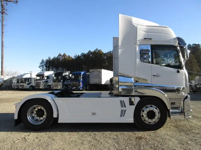 日産自動車 クオン 大型 トラクタ 2RG-GK5DAD(106706) 4枚目