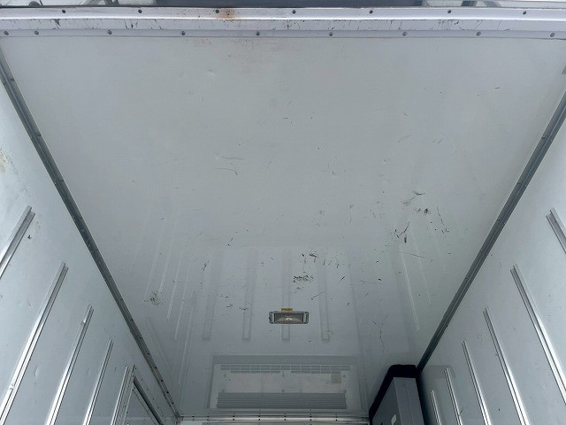 いすゞ エルフ 小型 冷蔵冷凍バン TPG-NLR85AN(110452) 12枚目