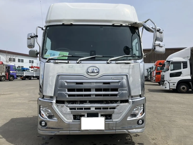 日産自動車 大型 トラクタ 2PG-GK5AAD(106832) 2枚目