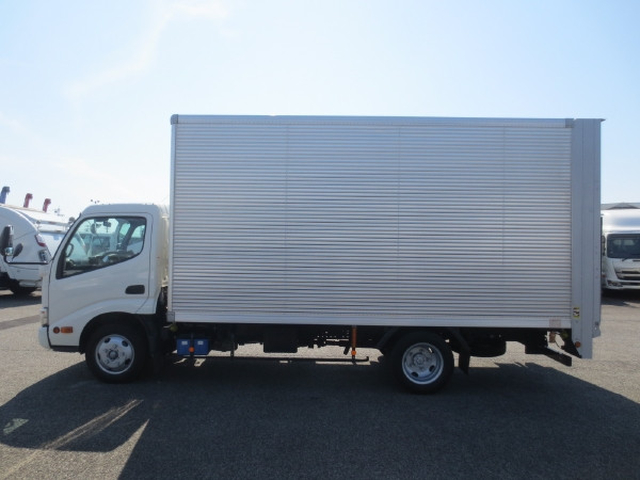 トヨタ トヨエース 小型 バン 2RG-XZU655(105385) 9枚目