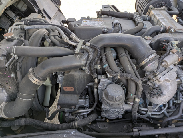 UDトラックス（日産） コンドル 中型 ウィング 2RG-BRR90T2(110871) 44枚目