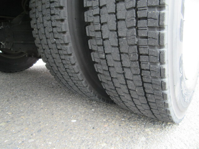 Isuzu forward Middle Wing body PDG-FRR34S2(10684) 24枚目