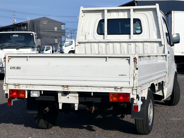 トヨタ ライトエース 小型 平ボディ DBF-S402U(109325) 3枚目