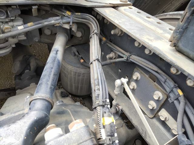 日野 プロフィア 大型 トラクタ LKG-SH1EDAG(9383) 15枚目