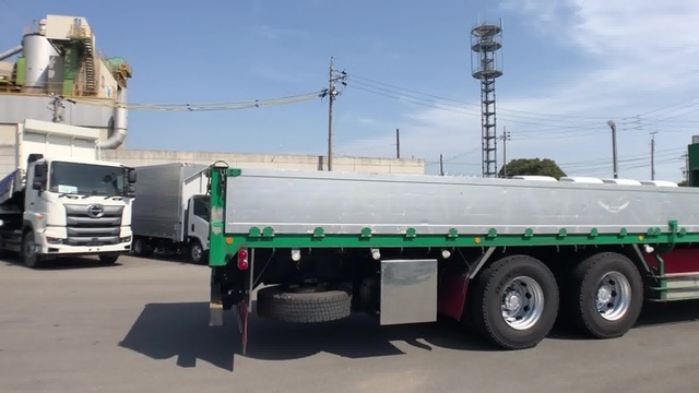 UDトラックス（日産） クオン 大型 平ボディ QKG-CD5ZA(35342) 24枚目