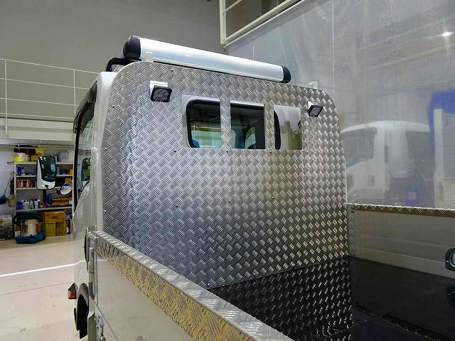 いすゞ エルフ 小型 平ボディ 2RG-NMS88AR(110929) 27枚目