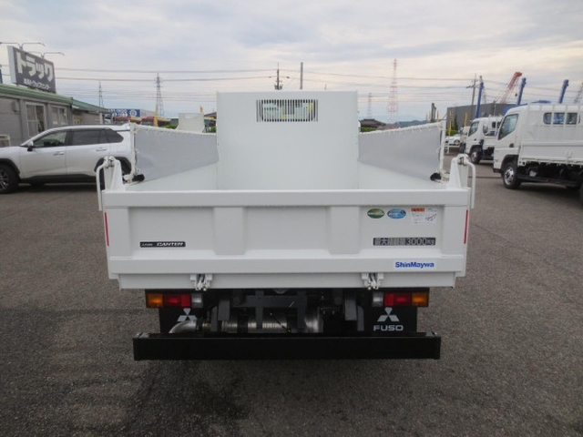 三菱ふそう キャンター 小型 土砂ダンプ 2RG-FBA60(105617) 7枚目