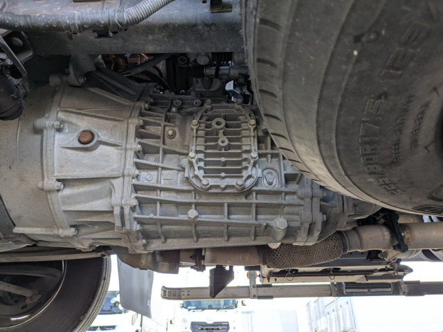 UDトラックス（日産） コンドル 中型 ウィング 2RG-BRR90T2(110871) 35枚目