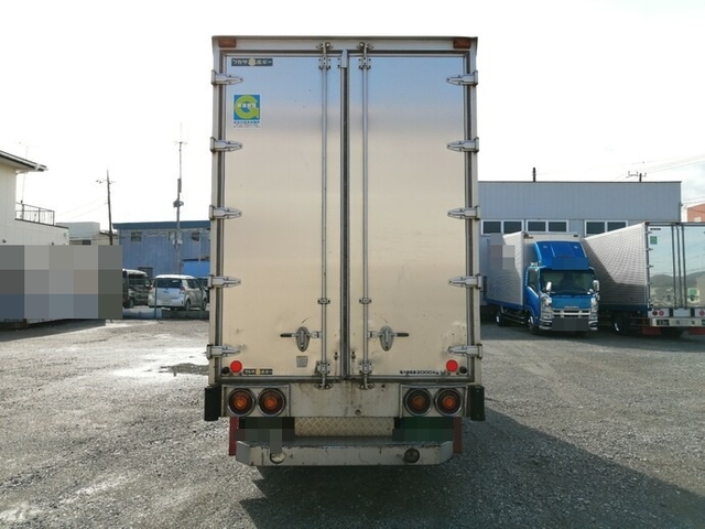 UDトラックス（日産） カゼット 小型 バン PB-BKR81AN(5354) 7枚目