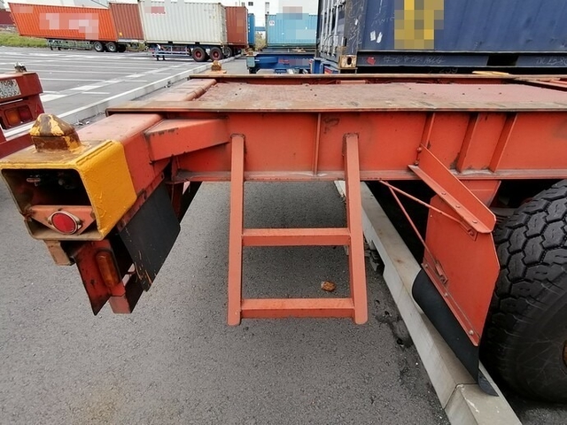 Fullhalf other Large 20ft container chassis trailer KFKHG340(5655) 27枚目