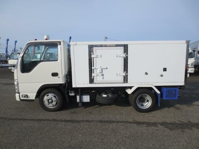 いすゞ エルフ 小型 冷蔵冷凍バン TPG-NHR85AN(8629) 8枚目