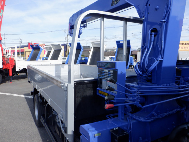 マツダ タイタン 小型 平ボディ（クレーン付） BKG-LKR85AR(79317) 31枚目
