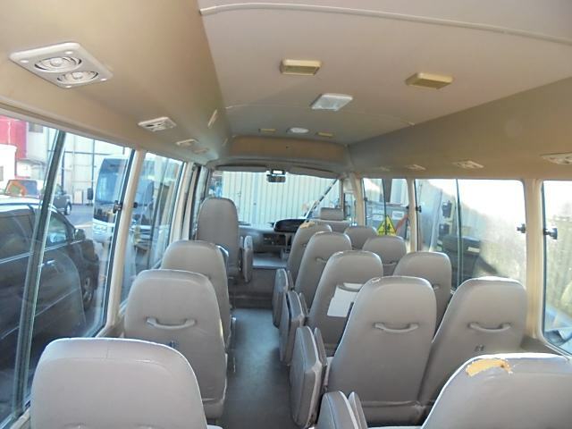 トヨタ コースター 中型 バス KC-HZB50(9706) 17枚目
