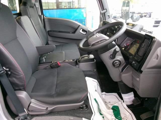 日産自動車 アトラス 小型 平ボディ 3DF-AHR87AF(108125) 4枚目