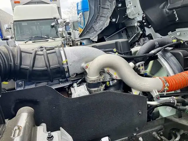 日産自動車 クオン 大型 トラクタ 2RG-GK5DAD(106707) 42枚目