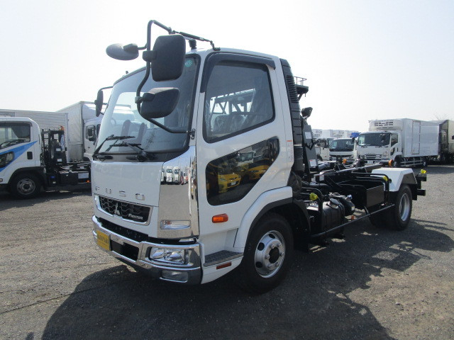 Mitsubishi Fuso fighter Middle Arm roll trucks 2KG-FK72F(97105) 1枚目