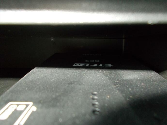 いすゞ フォワード 中型 冷蔵冷凍バン 2PG-FRR90T2(8543) 17枚目