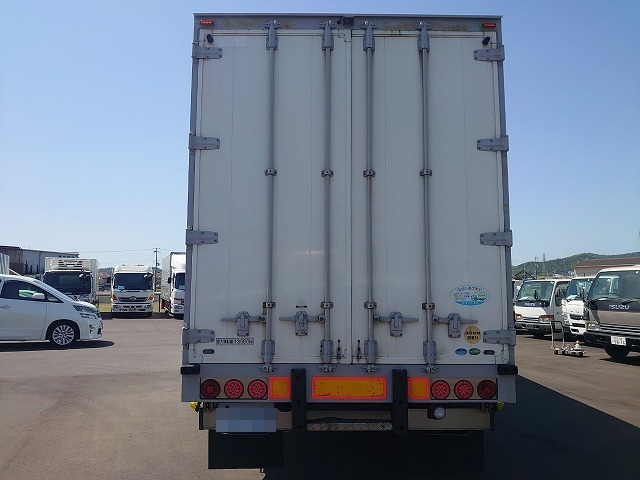 いすゞ ギガ 大型 ウィング PKG-CYJ77W8(9654) 11枚目