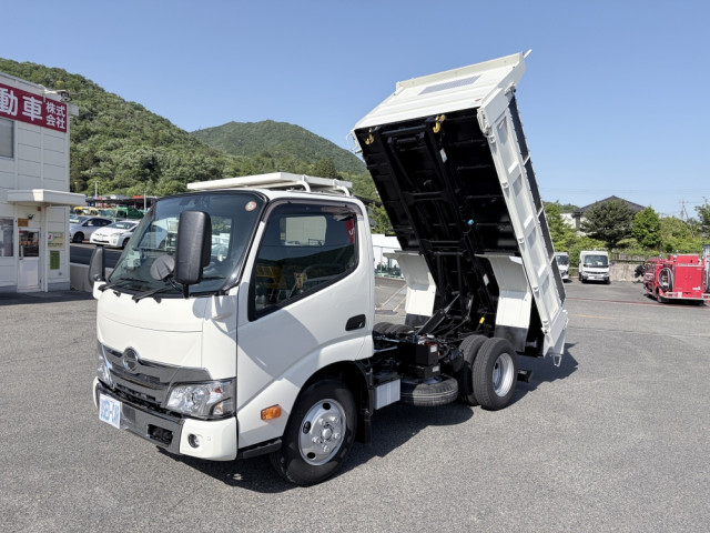 日野 デュトロ 小型 土砂ダンプ 2KG-XZU600T(105572) 1枚目