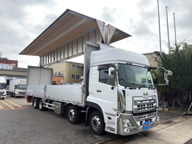UDトラックス（日産） クオン 大型 ウィング 2RG-CG5FA(112508) 6枚目