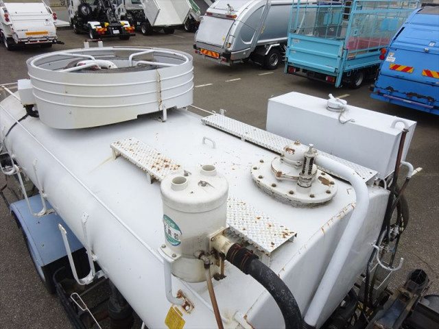 UDトラックス（日産） コンドル 増トン バキュームカー/糞尿車 KL-PK262FZ(109609) 21枚目