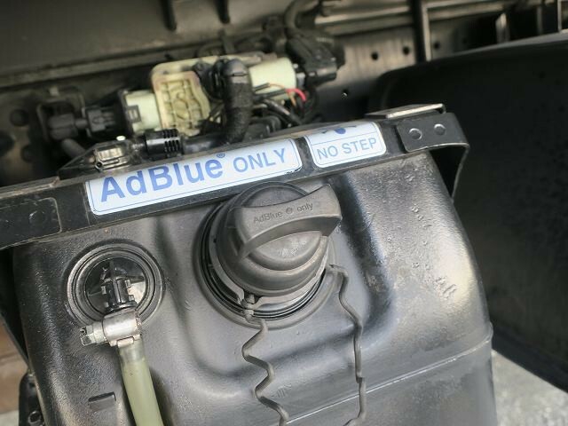 三菱ふそう キャンター 小型 冷蔵冷凍バン TKG-FEB50(37261) 12枚目