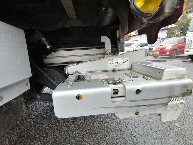 いすゞ エルフ 小型 冷蔵冷凍バン AFG-NKR82N(5402) 24枚目