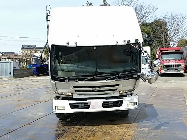 UDトラックス（日産） ビッグサム 大型 トラクタ KL-CW632GHT(8803) 7枚目