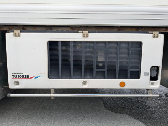 日野 プロフィア 大型 冷蔵冷凍バン 2DG-FS1AHG(105663) 34枚目
