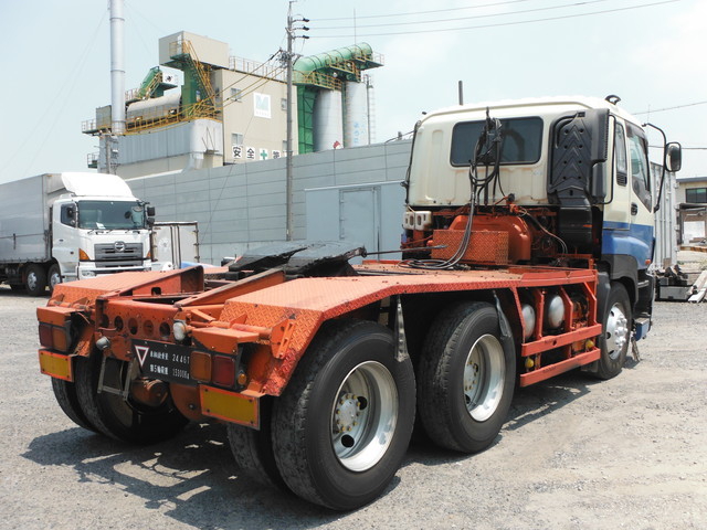 いすゞ ギガ 大型 トラクタ PJ-EXZ52J6(1101) 8枚目