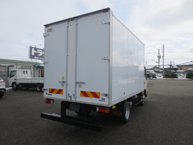 トヨタ ダイナ 小型 バン 2KG-XZU702(99728) 4枚目