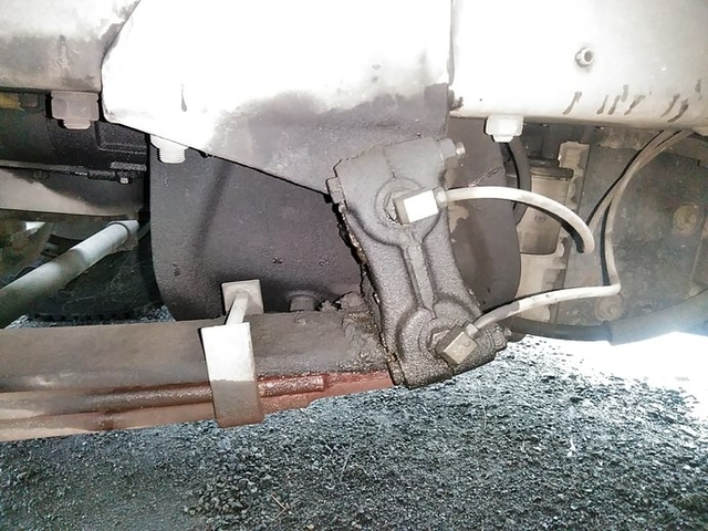 UDトラックス（日産） ビッグサム 大型 ウィング KL-CD48ZWA(3355) 31枚目