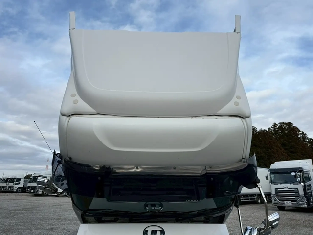 日産自動車 クオン 大型 トラクタ 2RG-GK5DAB(106709) 50枚目