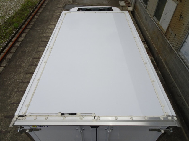 三菱ふそう キャンター 小型 冷蔵冷凍バン 2RG-FBAV0(107589) 24枚目