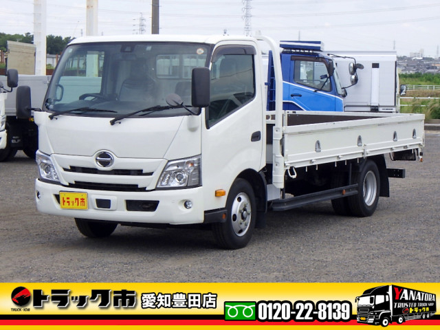 日野 デュトロ 小型 平ボディ 2RG-XZC710M(110073) 1枚目