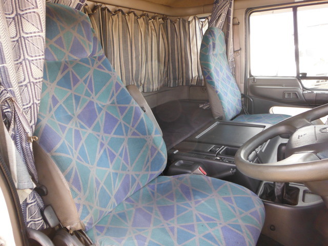 日野 プロフィア 大型 幌車 KL-FR2PZHG(1190) 17枚目